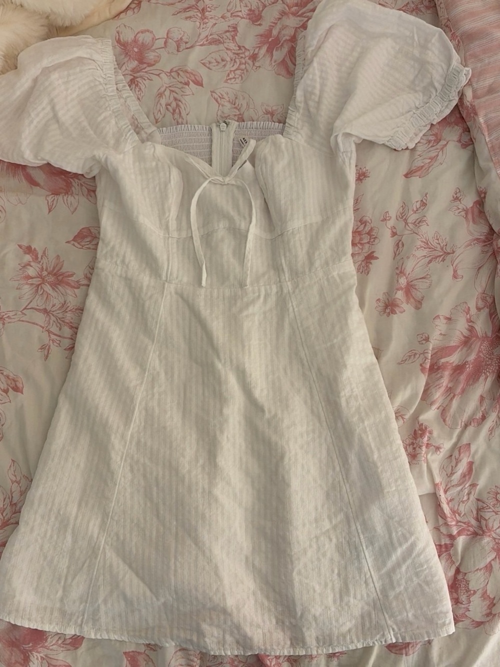 American Eagle Outfitters White Puff-Sleeve Midi Dress